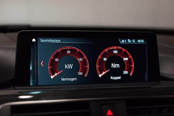 BMW 3 Serie Touring 320i Luxury Edition - Lederen Dashboard - Panoramadak - Sportstoelen - Achteruitrijcamera - Botswaarschuwing -