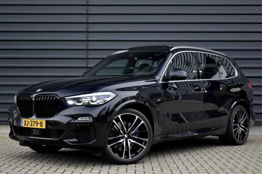 BMW X5 xDrive40i M Sport | Panoramadak | 22'' Velgen | Luchtvering | 4-Wiel Besturing | Harman/Kardon | Camera | Kristallen Pook | Incl. BTW | Orig. NL |