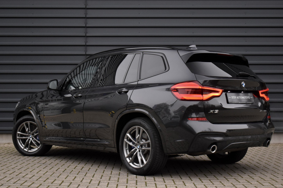 BMW X3 xDrive30e High Executive M Sport | Panoramadak | Camera | Adaptief Onderstel | CarPlay | Adaptive LED | Donker Getint Glas |