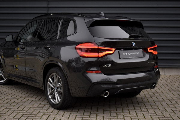 BMW X3 xDrive30e High Executive M Sport | Panoramadak | Camera | Adaptief Onderstel | CarPlay | Adaptive LED | Donker Getint Glas |