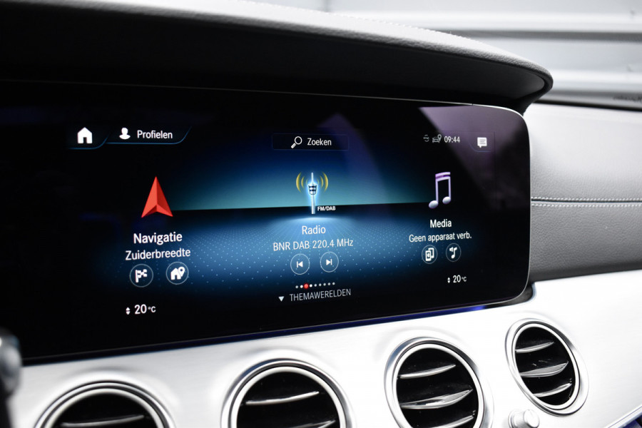 Mercedes-Benz E-Klasse Estate 300 de AMG Line | Panoramadak | Trekhaak | ACC Plus | Burmester | Multibeam LED | Sfeerverlichting | CarPlay |