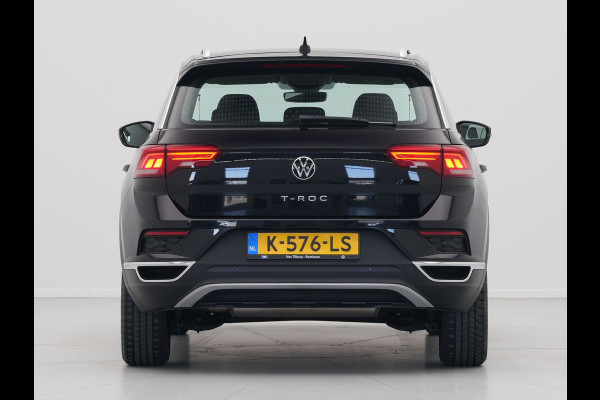 Volkswagen T-Roc 1.0 TSI 110pk Style Navigatie Camera Acc Lm Velgen 23