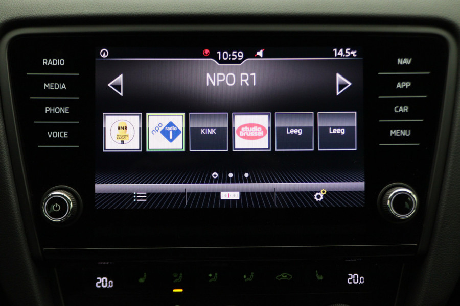 Škoda Octavia Combi 1.0 TSI Greentech Business Edition Navigatie, Apple CarPlay, Cruise, Climate, Trekhaak, 17"