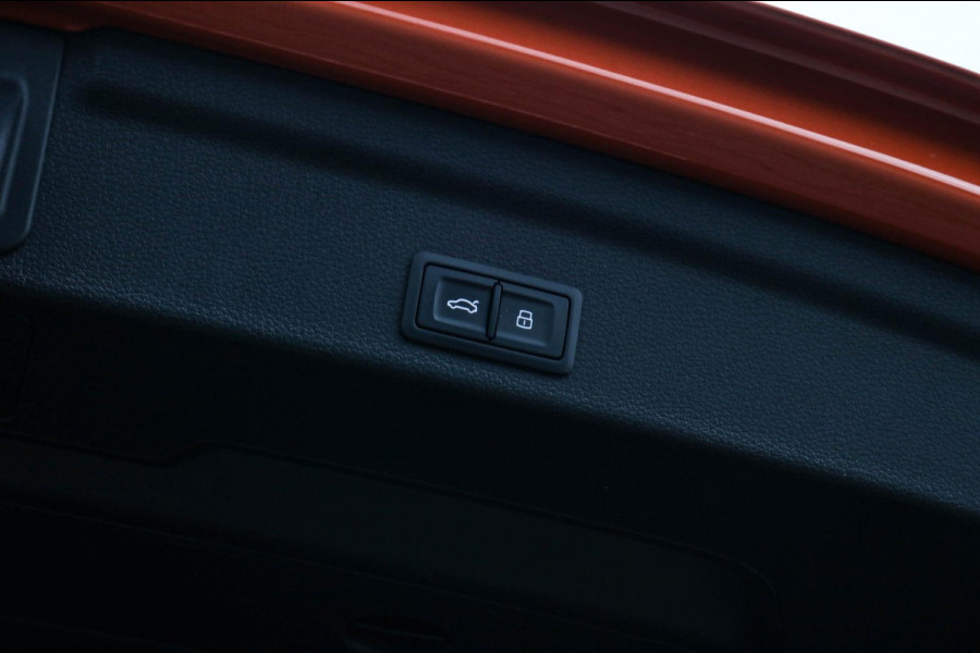 Audi Q3 Sportback 45 TFSI e S-LINE - PANO - TREKHAAK - ELEKTR. STOELEN