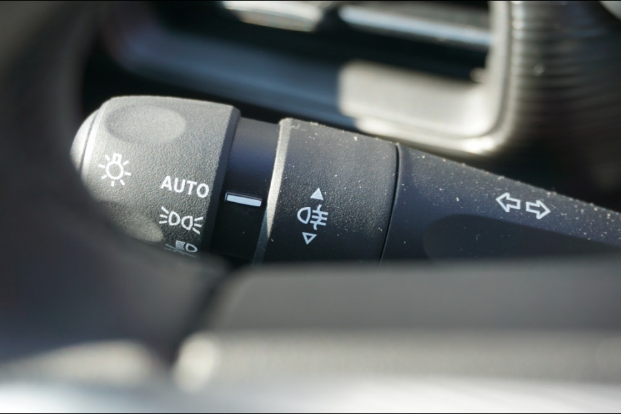 Jeep Avenger 100PK Altitude ADAPTIVE CRUISE | CARPLAY | 360° PARK.SENS | DEMO