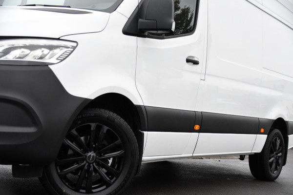 Mercedes-Benz Sprinter 317 1.9 CDI L2H2 RWD Camera, Carplay, Trekhaak, Cruise, LED, 170PK, Automaat, Multimedia, Stoelverwarming, UNIEK!