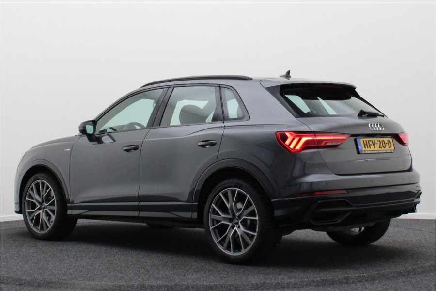 Audi Q3 45 TFSI quattro S Line Automaat Panoramadak, Camera, Apple Carplay, Cruise, LED, PDC, 20''