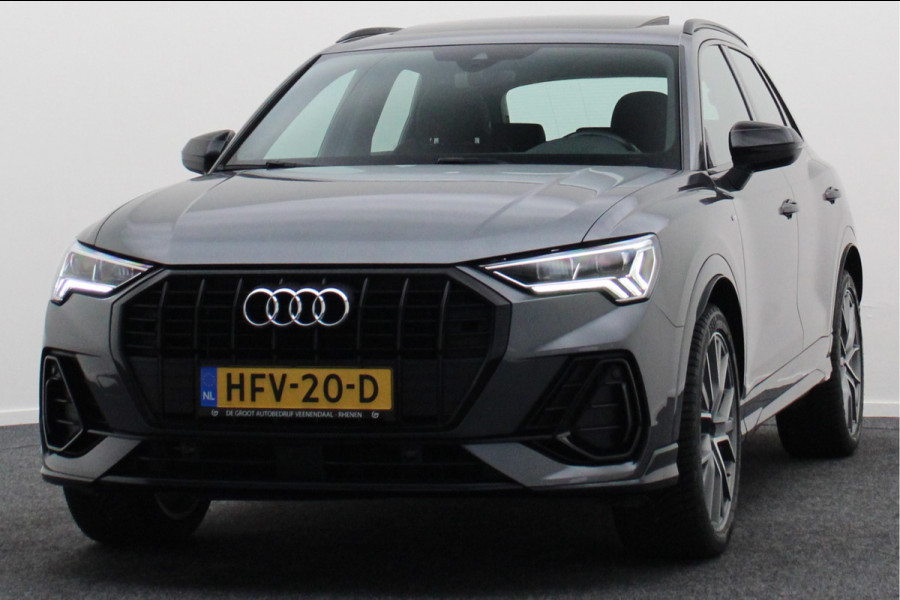 Audi Q3 45 TFSI quattro S Line Automaat Panoramadak, Camera, Apple Carplay, Cruise, LED, PDC, 20''