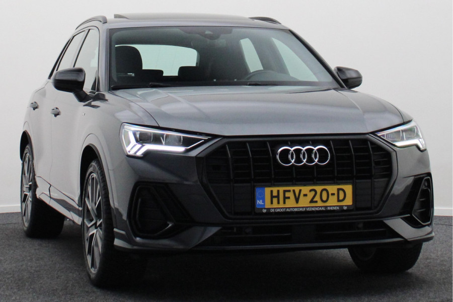 Audi Q3 45 TFSI quattro S Line Automaat Panoramadak, Camera, Apple Carplay, Cruise, LED, PDC, 20''