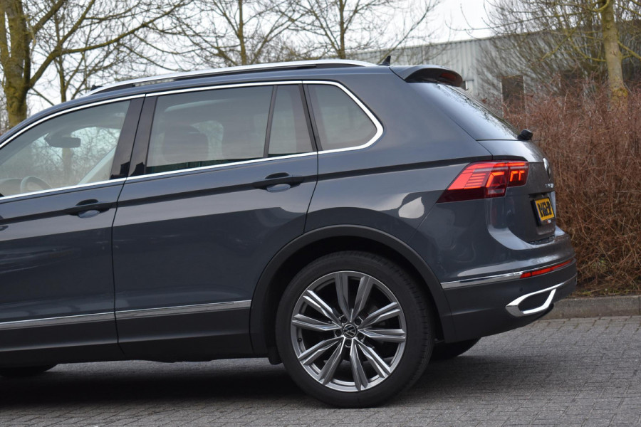 Volkswagen Tiguan 1.5 TSI Business+ Pano StuurVw Camera Lane