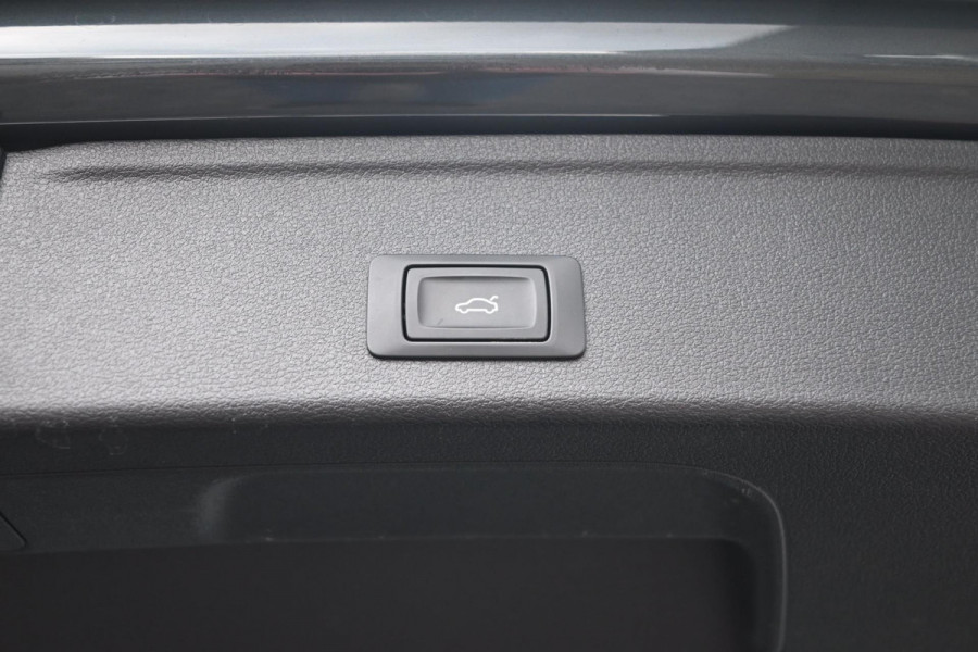 Audi A4 Avant 35 TFSI Launch Edition Business 150 PK Aut. 1e Eig Virtual LED PDC 18''