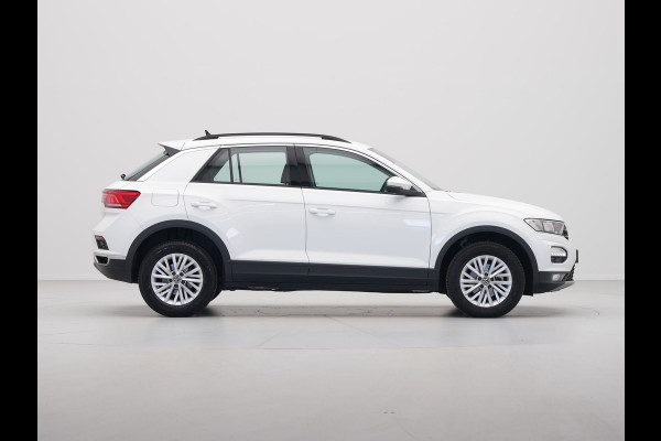 Volkswagen T-Roc 1.5 TSI 150pk DSG Style Navigatie Pdc Stoelverwarming Clima 143