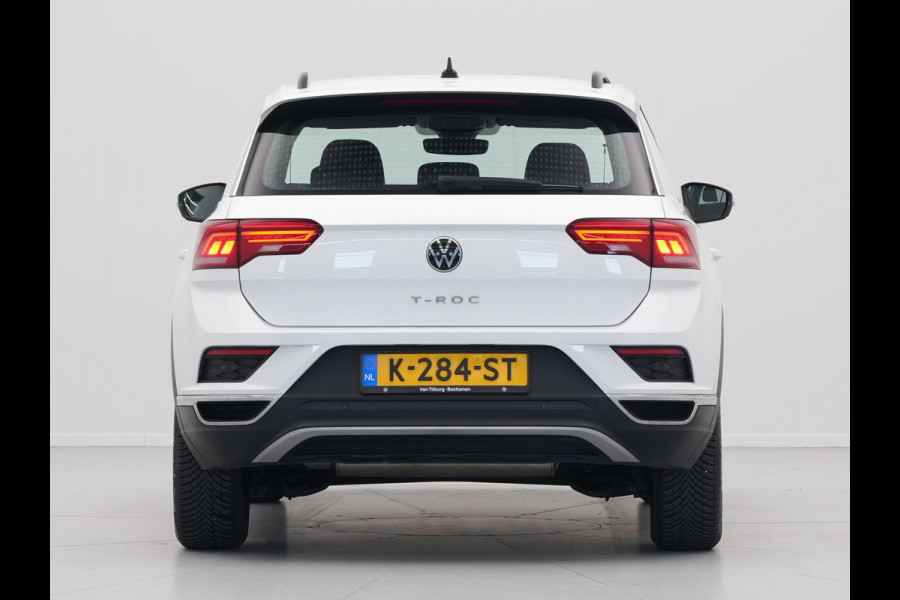 Volkswagen T-Roc 1.5 TSI 150pk DSG Style Navigatie Pdc Stoelverwarming Clima 143