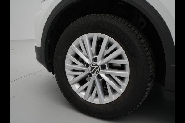 Volkswagen T-Roc 1.5 TSI 150pk DSG Style Navigatie Pdc Stoelverwarming Clima 143