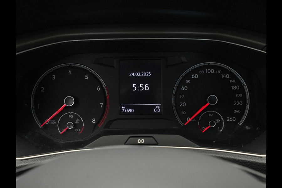 Volkswagen T-Roc 1.5 TSI 150pk DSG Style Navigatie Pdc Stoelverwarming Clima 143