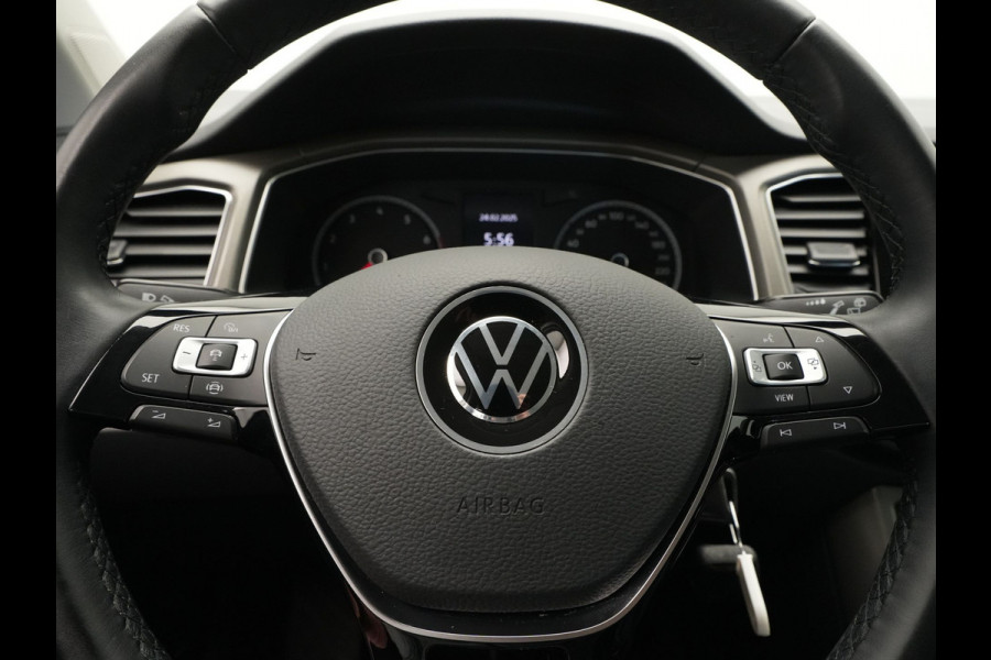 Volkswagen T-Roc 1.5 TSI 150pk DSG Style Navigatie Pdc Stoelverwarming Clima 143