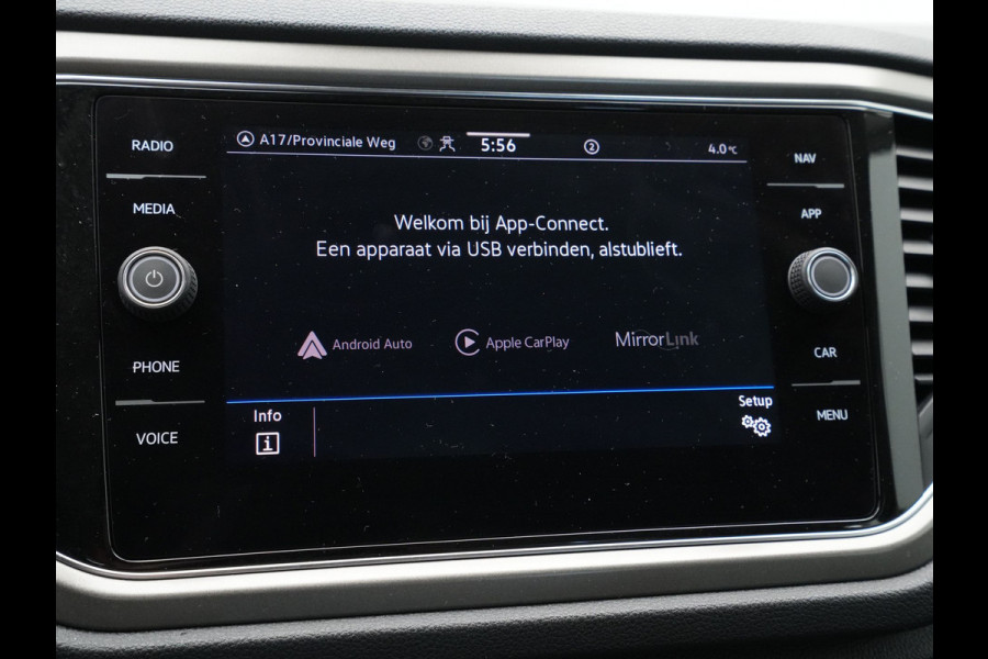 Volkswagen T-Roc 1.5 TSI 150pk DSG Style Navigatie Pdc Stoelverwarming Clima 143