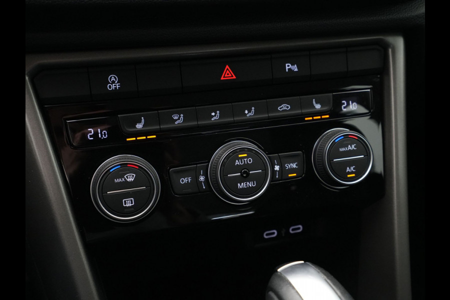 Volkswagen T-Roc 1.5 TSI 150pk DSG Style Navigatie Pdc Stoelverwarming Clima 143