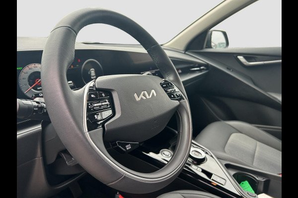 Kia Niro EV DynamicLine 64.8 kWh Automaat | Camera | Navi | Cruise | H-Leder | Apple Carplay & Android Auto |