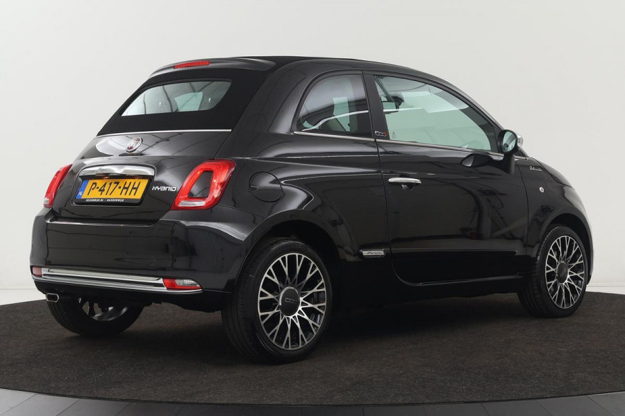 Fiat 500C 1.0 Hybrid Dolcevita | Xenon | Cruise control | Carplay | Half leder | Climate control | PDC | Elektrisch vouwdak | 16'' lichtmetalen velgen