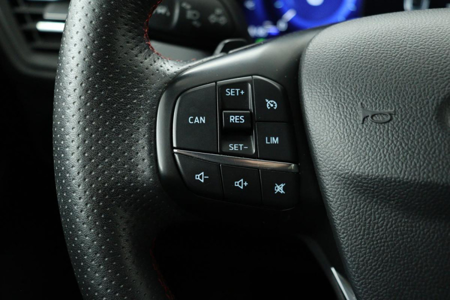 Ford Focus 1.5 EcoBoost ST Line | Camera | Carplay | Full LED | Keyless | Navigatie | Climate control | Sportstoelen | Cruise control