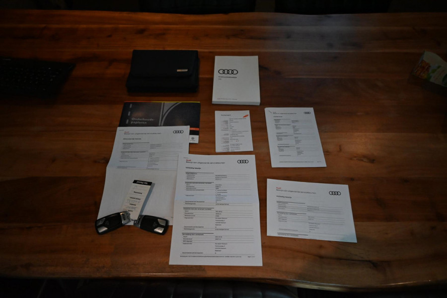 Audi A4 Avant 35 TFSI Launch Edition Business 150 PK Aut. 1e Eig Virtual LED PDC 18''