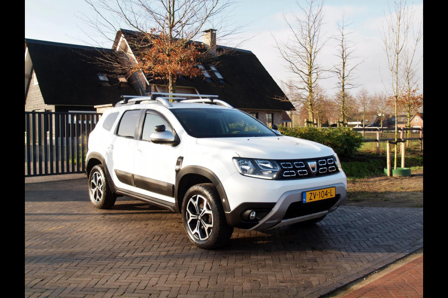 Dacia Duster 1.6 SCe Prestige | Unieke bedrijfswagen | 4X4 | Camera | Trekhaak | Stoelverwarming |