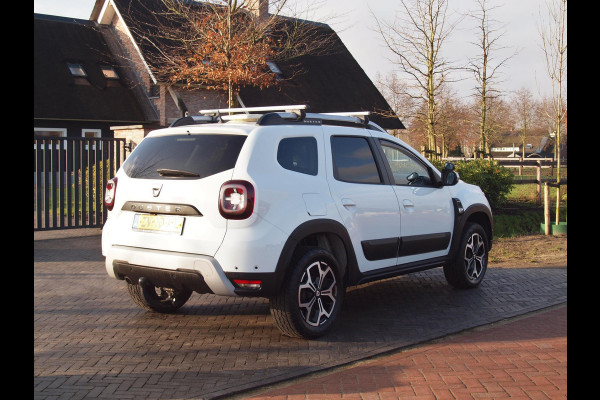 Dacia Duster 1.6 SCe Prestige | Unieke bedrijfswagen | 4X4 | Camera | Trekhaak | Stoelverwarming |