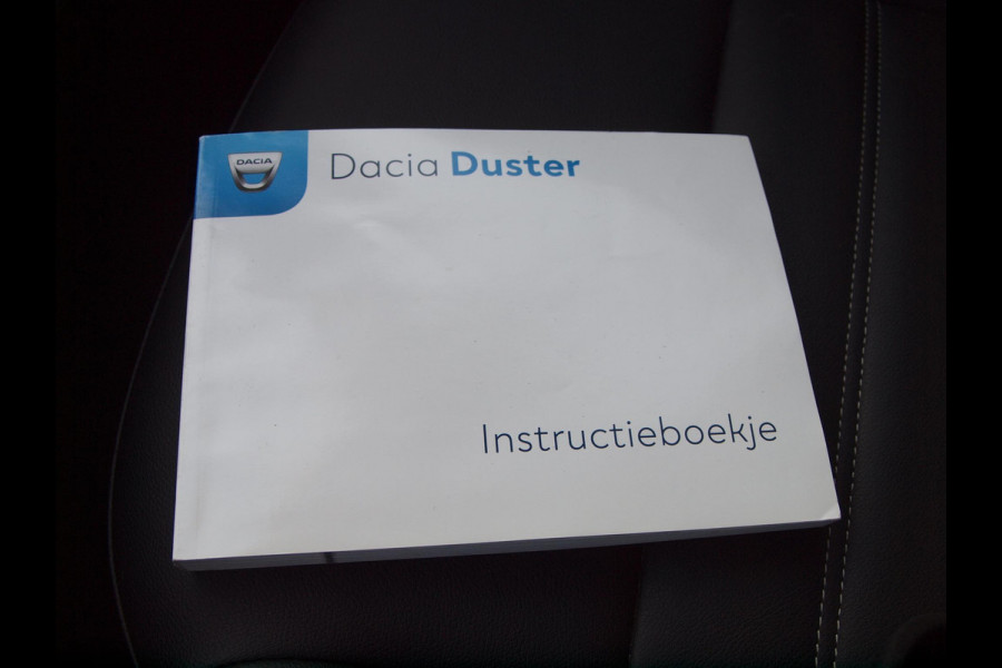 Dacia Duster 1.6 SCe Prestige | Unieke bedrijfswagen | 4X4 | Camera | Trekhaak | Stoelverwarming |