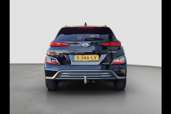 Hyundai Kona EV Premium 64 kWh | HUD | Stoelventilatie | Trekhaak | BSD | Leder |