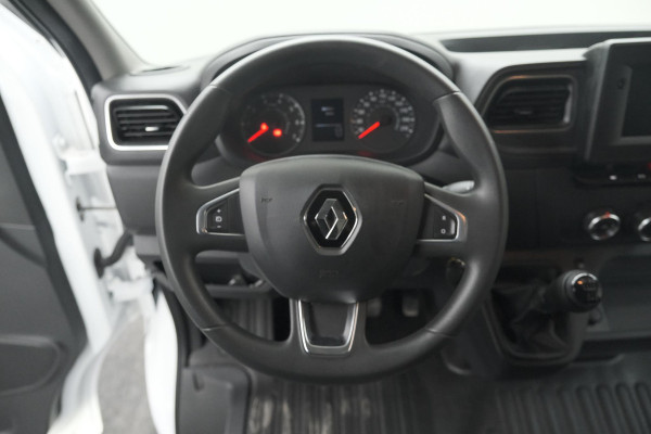 Renault Master T35 2.3 dCi 135 L2H2 Comfort | Camera | Vloerplaat | Navigatie | Parkeersensoren