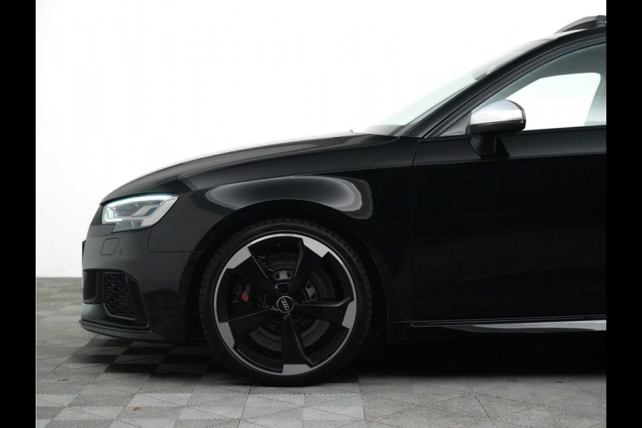 Audi RS3 Sportback 2.5 TFSI 550pk quattro (carbon intake,schaalstoelen,dealer-onderhouden)