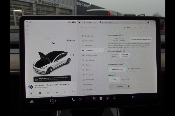 Tesla Model 3 Long Range AWD 75 kWh Trekhaak Autopilot LED Navi Autopilot Panoramadak Airco/ECC Stoelverwarming 19" LM Velgen Leder