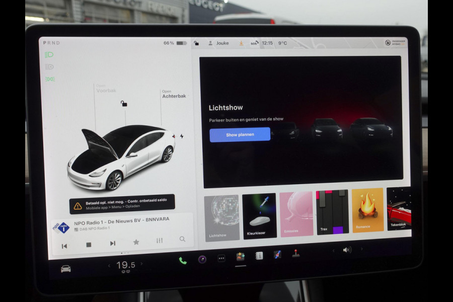 Tesla Model 3 Long Range AWD 75 kWh Trekhaak Autopilot LED Navi Autopilot Panoramadak Airco/ECC Stoelverwarming 19" LM Velgen Leder