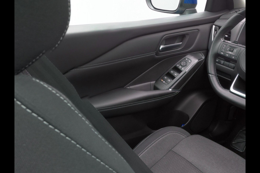 Nissan QASHQAI 1.3 MHEV Xtronic N-Connecta | Panodak | Adaptive Cruise | Carplay | Navigatie | 360 Camera | Stoel/Stuur verwarming | DAB  | Climate Control |