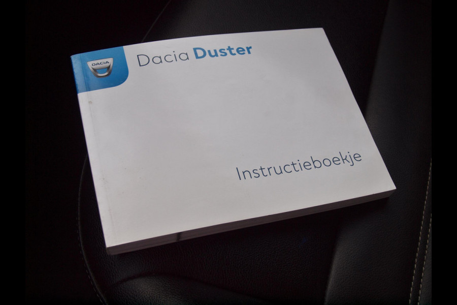 Dacia Duster 1.6 SCe Prestige | Unieke bedrijfswagen | 4X4 | Camera | Trekhaak | Stoelverwarming |