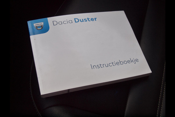 Dacia Duster 1.6 SCe Prestige | Unieke bedrijfswagen | 4X4 | Camera | Trekhaak | Stoelverwarming |