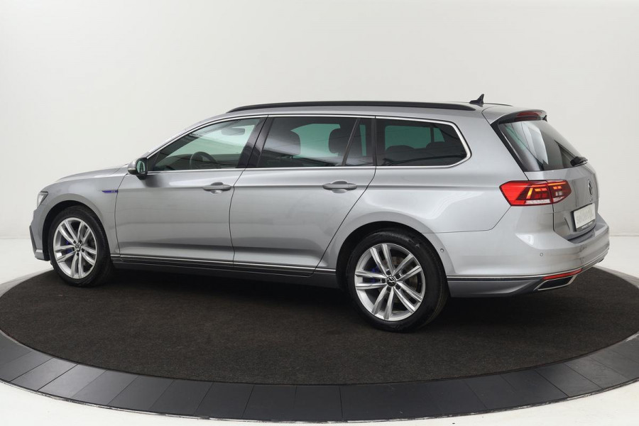 Volkswagen Passat 1.4 TSI GTE | Standkachel | Adaptive cruise | Stoelverwarming | Camera | Matrix LED | Carplay | Side Assist | Massage | PDC | Na