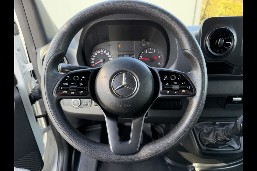 Mercedes-Benz Sprinter 314 CDI 4X4 / PICK-UP / DOKA / DUBBEL CABINE / AIRCO / CRUISE / APPLE CARPLAY / 6 PERSOONS / ZEER NETJES