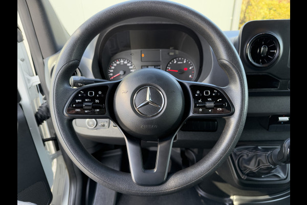 Mercedes-Benz Sprinter 314 CDI 4X4 / PICK-UP / DOKA / DUBBEL CABINE / AIRCO / CRUISE / APPLE CARPLAY / 6 PERSOONS / ZEER NETJES