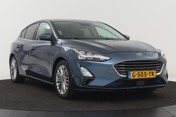 Ford Focus 1.0 EcoBoost Titanium | Stoel & stuurverwarming | Trekhaak | Adaptive cruise | B&O Sound | Full LED | Camera | Side Assist | Carplay | Navigatie | Keyless