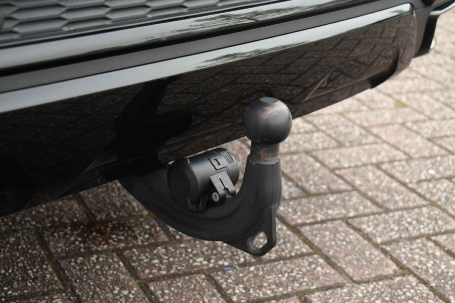 Audi Q8 55 TFSI e quattro S-Line S-zetels Pano Trekhaak B&O ACC Softclose