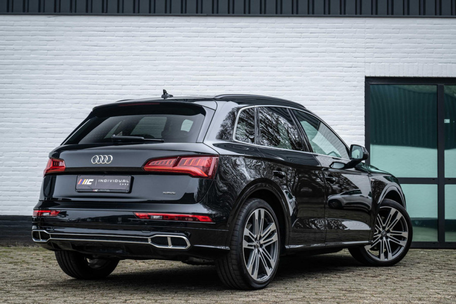 Audi Q5 55 TFSI e S-Line Competition Luchtvering Panorama