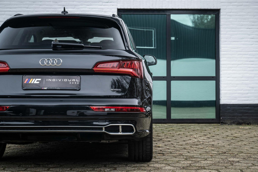 Audi Q5 55 TFSI e S-Line Competition Luchtvering Panorama