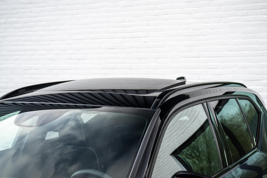 Volvo XC40 1.5 T5 Recharge R-Design H/K Memory Pano Camera