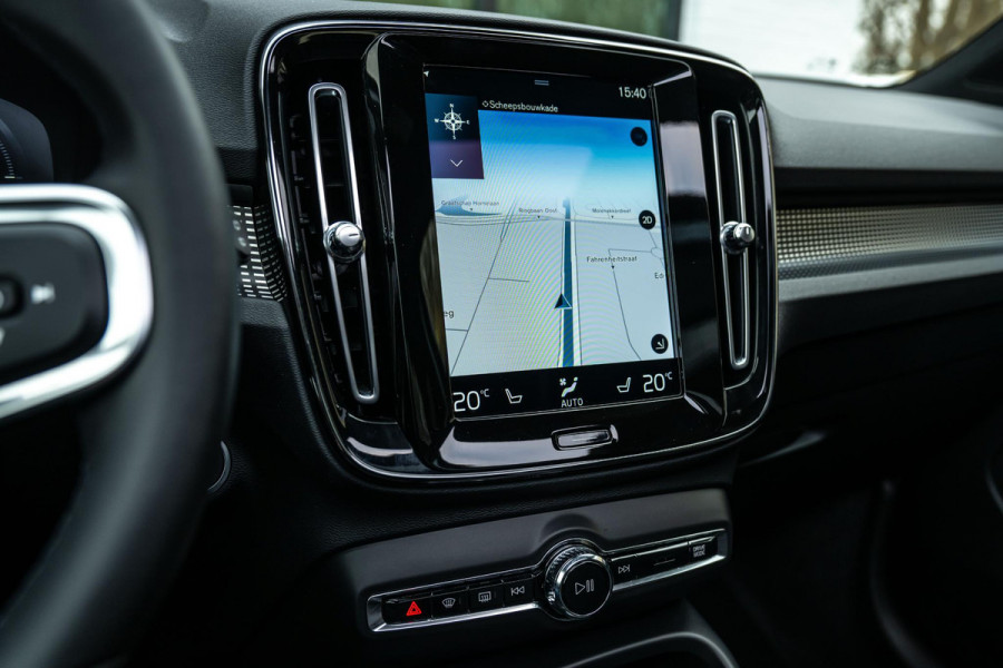 Volvo XC40 1.5 T5 Recharge R-Design H/K Memory Pano Camera