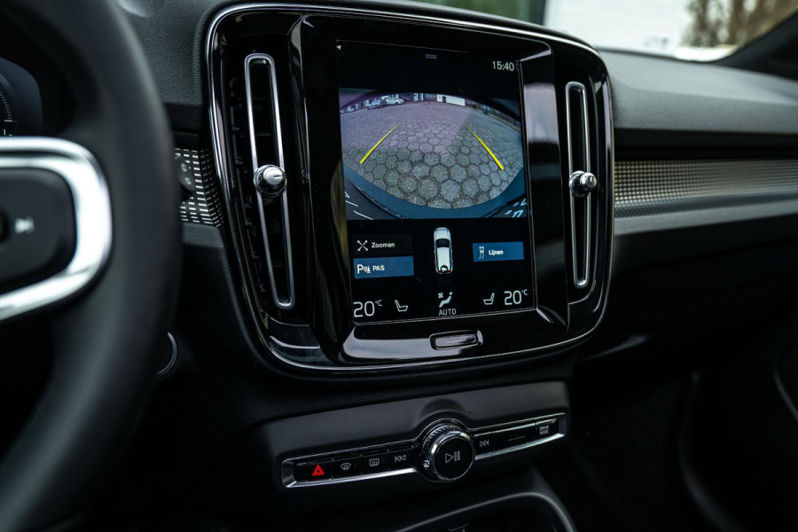 Volvo XC40 1.5 T5 Recharge R-Design H/K Memory Pano Camera