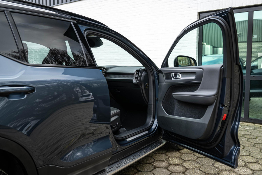 Volvo XC40 1.5 T5 Recharge R-Design H/K Memory Pano Camera