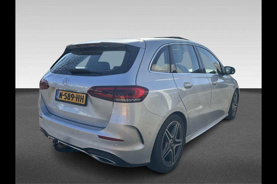 Mercedes-Benz B-Klasse 180 Premium AMG