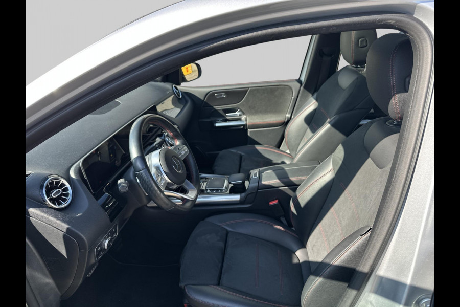 Mercedes-Benz B-Klasse 180 Premium AMG
